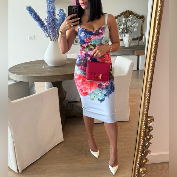 Beautiful Ted Baker floral dress - Picture 1 of 3
